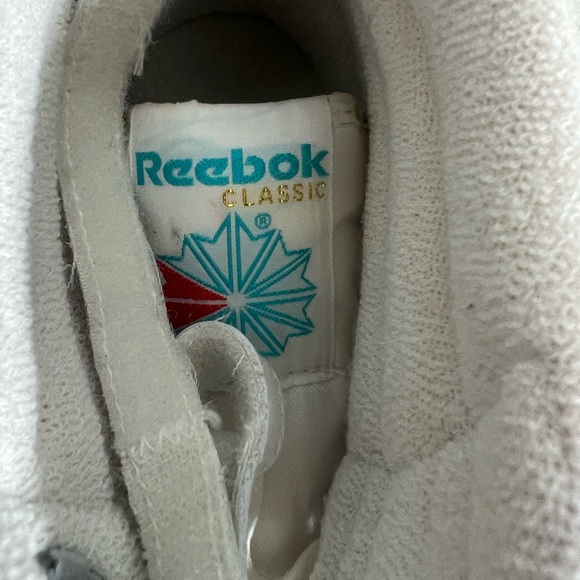 Vintage 1980s Reebok Freestyle Leather High Tops with Teal Inlay - Picture 4 of 9